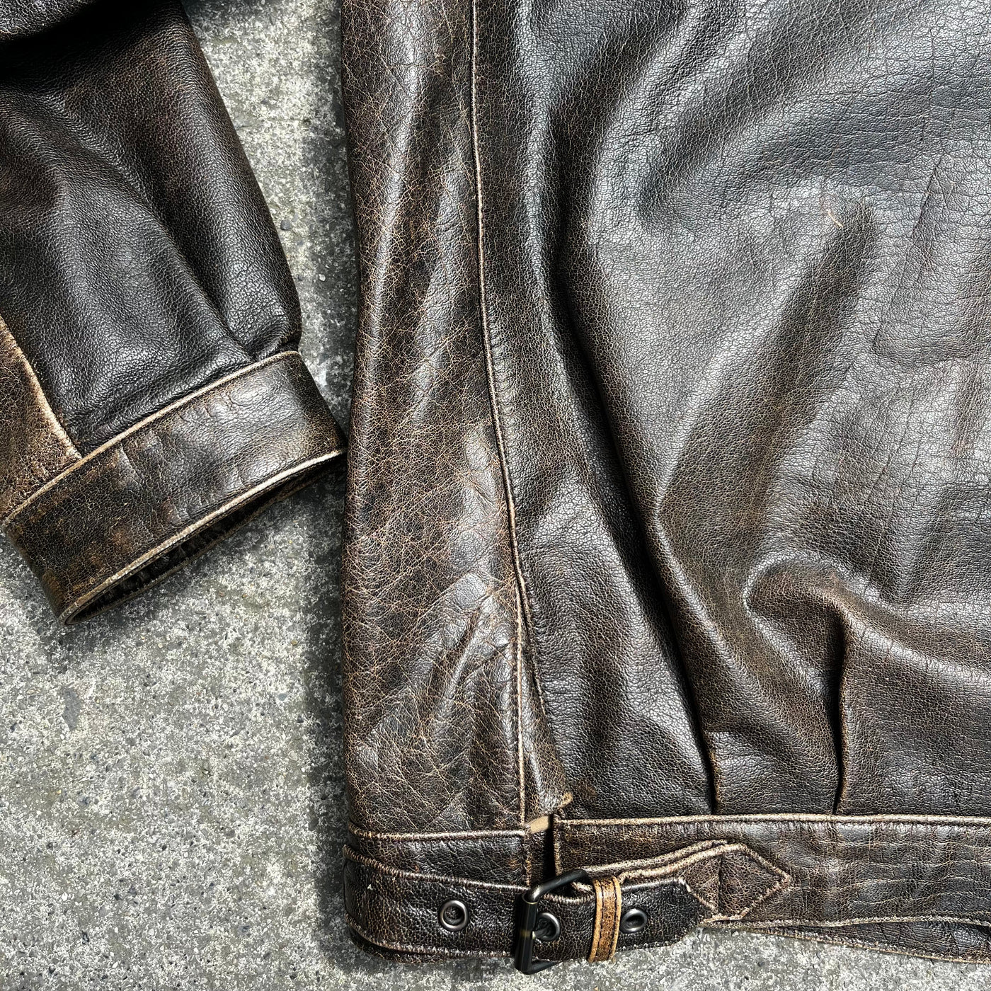 Nessas Distressted Leather
